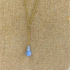 NWT pretty blue necklace with 12” goldtone chain.